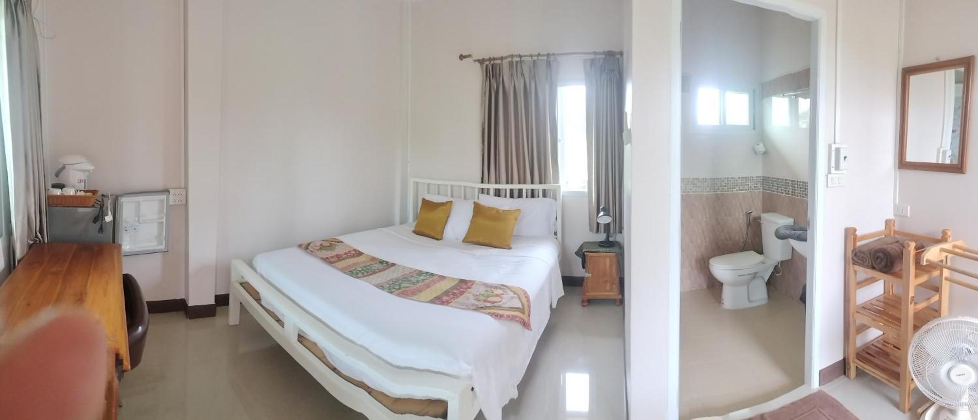 M-Plus Homestay Sukhothai Exterior photo